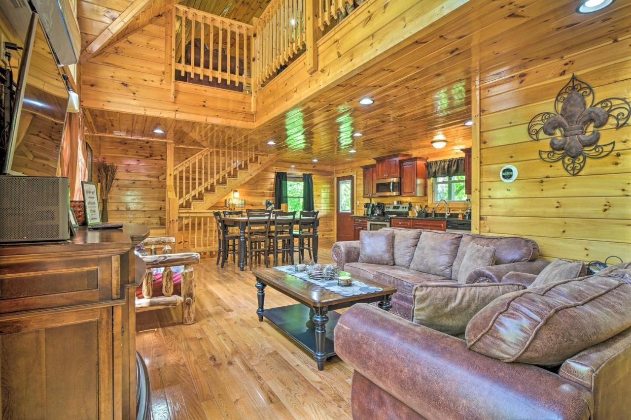 Pigeon Forge Cabin Sauna, Saltwater Pool And Views! Sevierville Eksteriør bilde