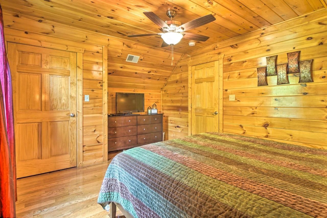 Pigeon Forge Cabin Sauna, Saltwater Pool And Views! Sevierville Eksteriør bilde