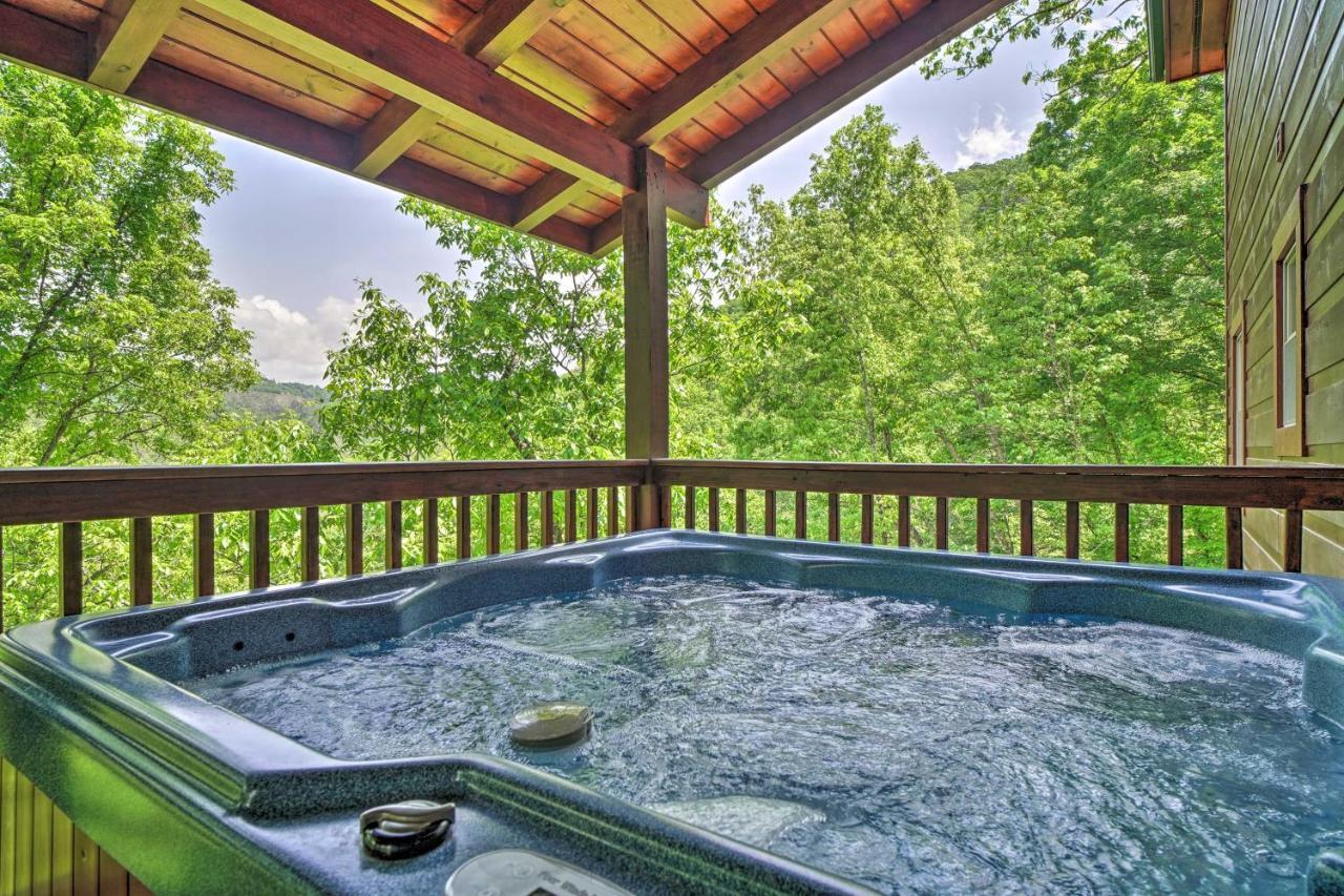 Pigeon Forge Cabin Sauna, Saltwater Pool And Views! Sevierville Eksteriør bilde
