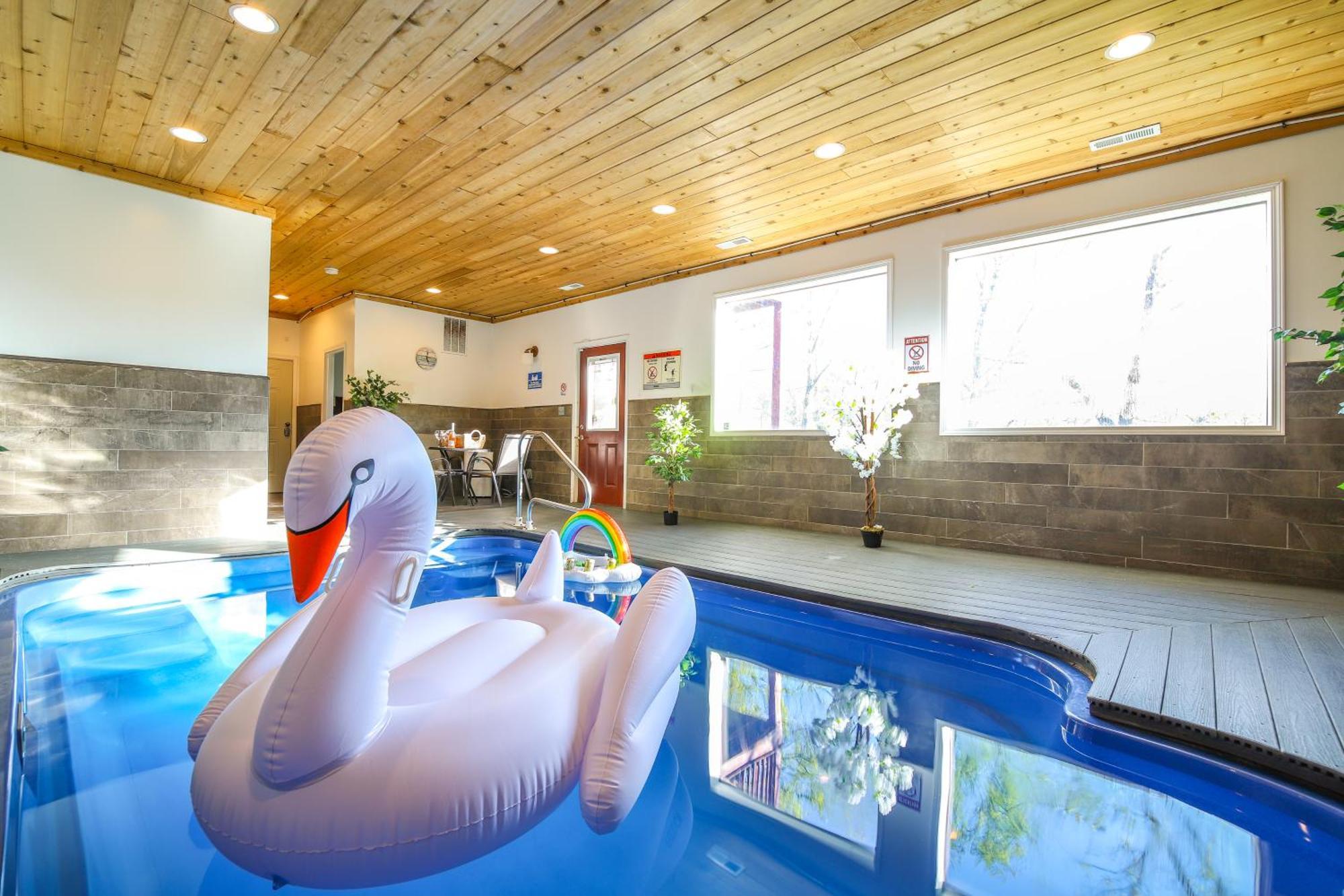 Pigeon Forge Cabin Sauna, Saltwater Pool And Views! Sevierville Eksteriør bilde